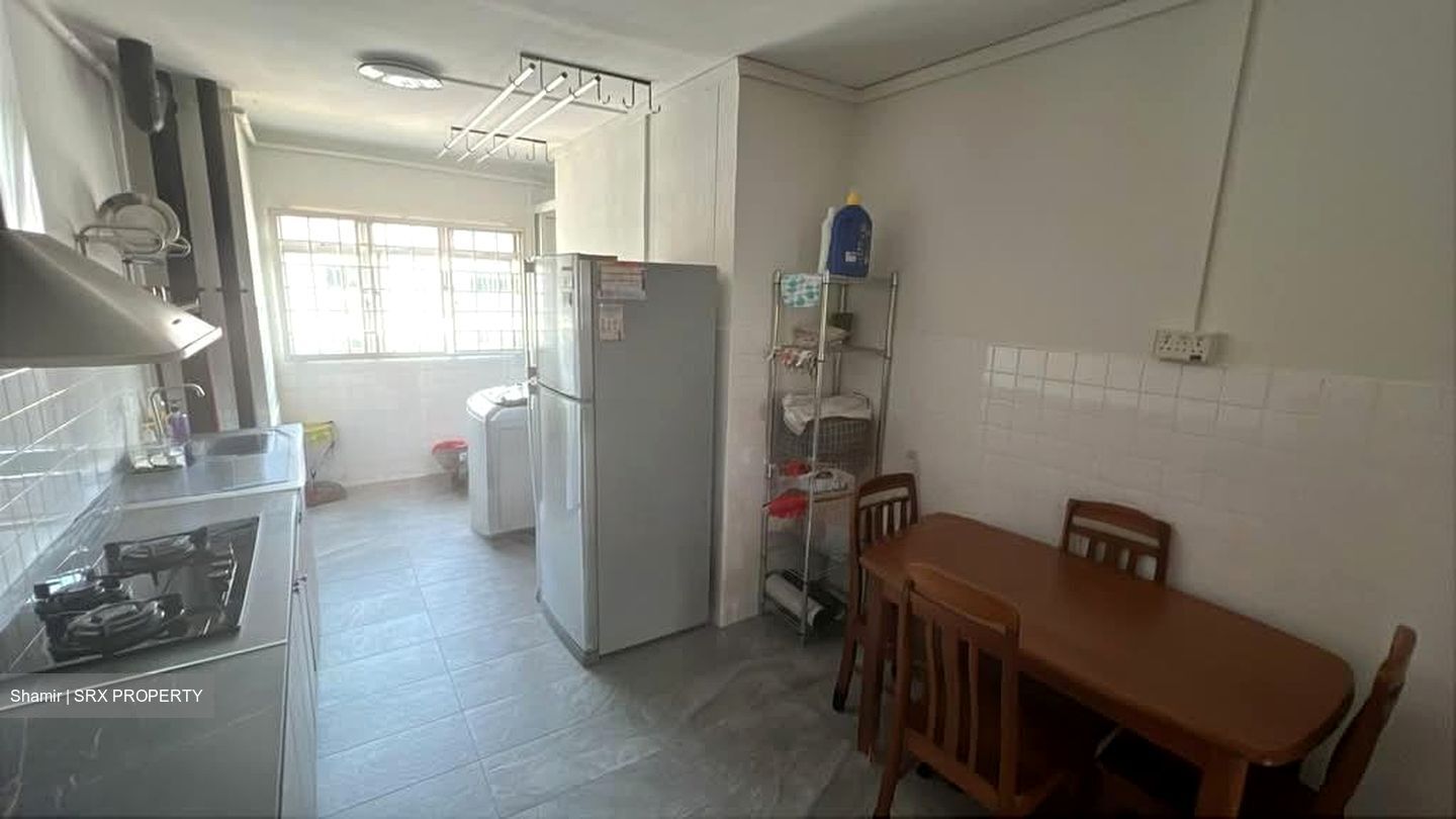 Blk 916 Nanyang Emerald (Jurong West), HDB 3 Rooms #563728801